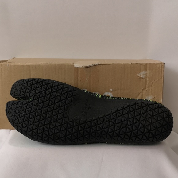 New in Box Marugo HiToe Split-toed Footwear Size 29cm Made in Japan Zebra Yellow - Picture 5 of 7